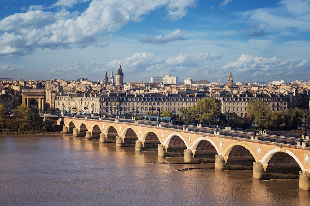 Accueil téléphonique externalisé depuis Bordeaux