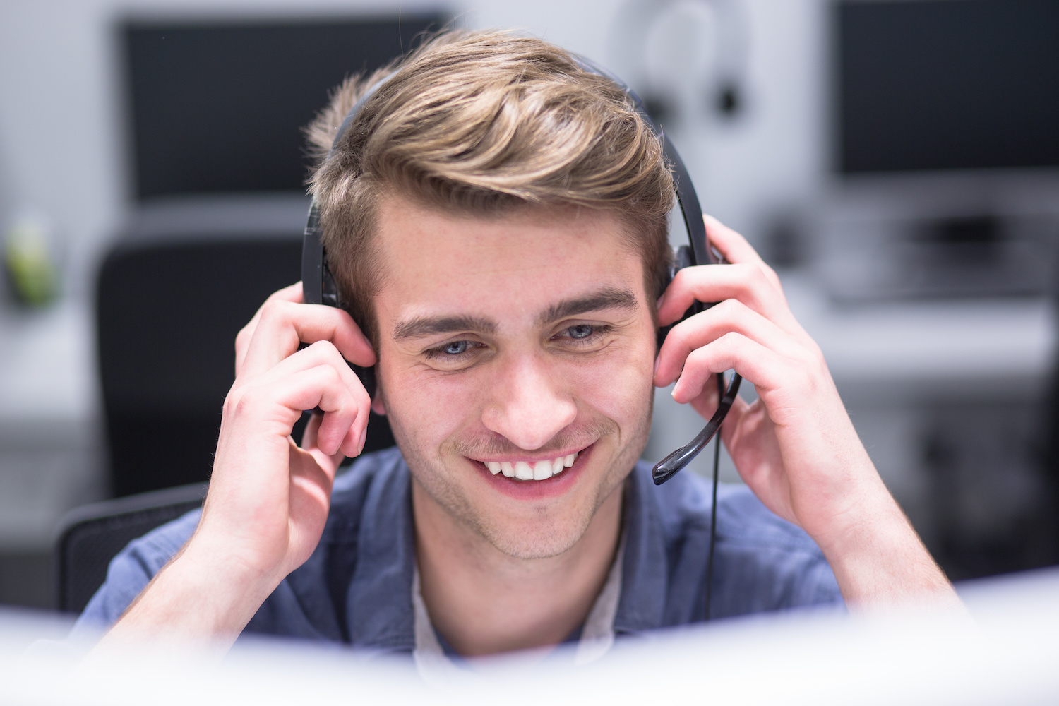 10-astuces-accueil-telephonique-parfait