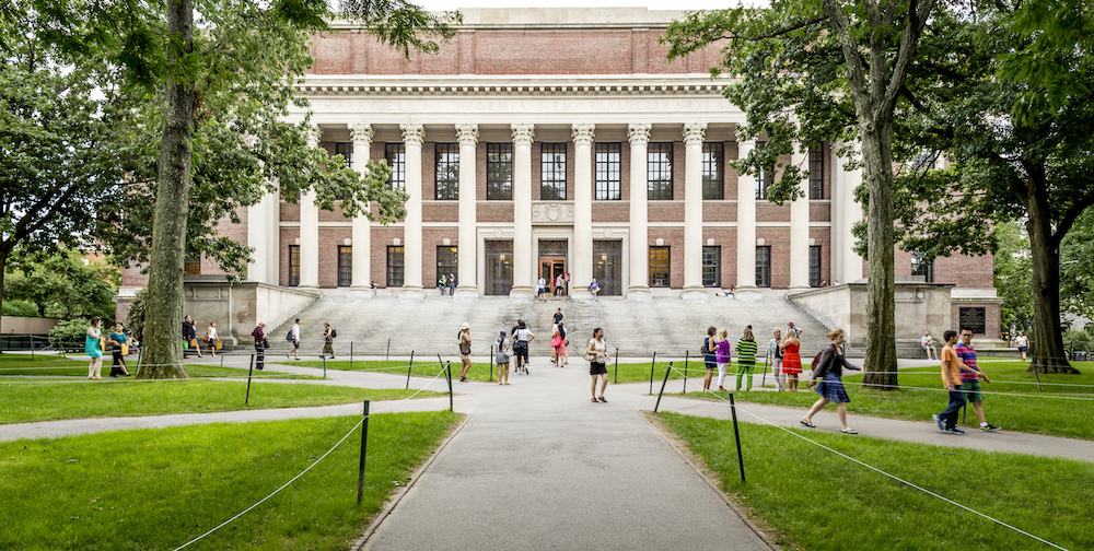 Assistant virtuel pour les écoles et universités
