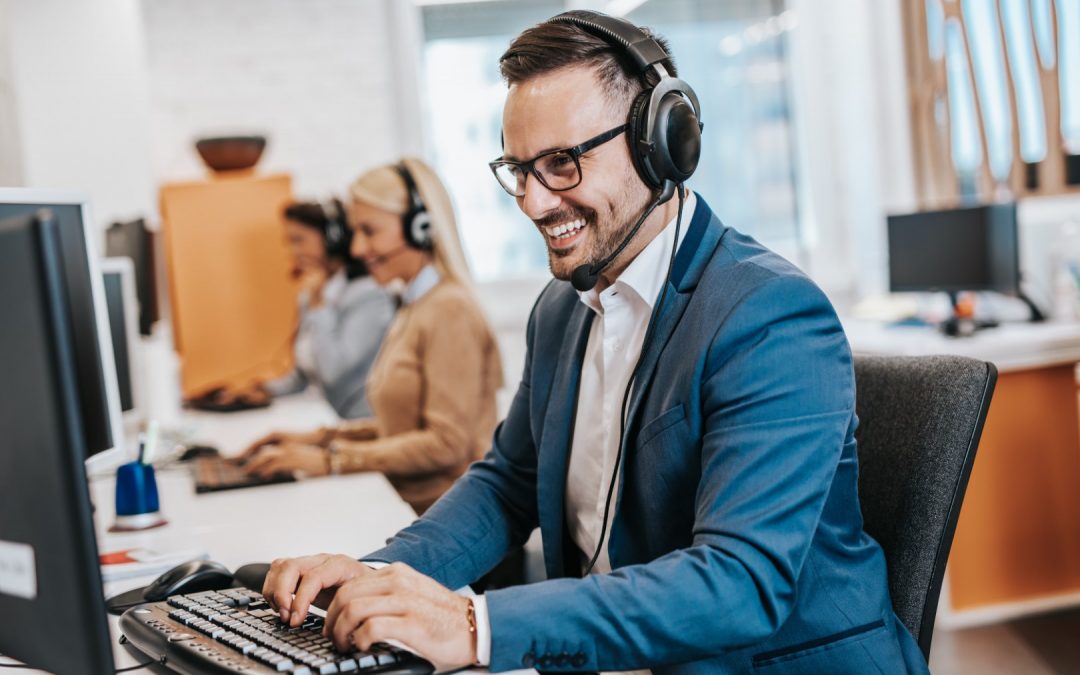 Accueil téléphonique : 10 phrases types pour vous aider